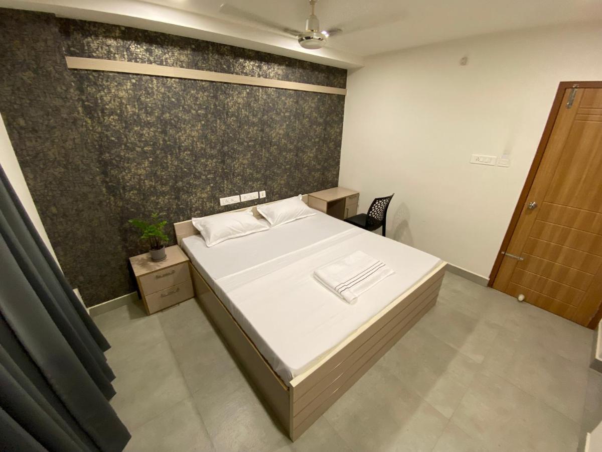 Karippals Inn Kottayam Exterior photo